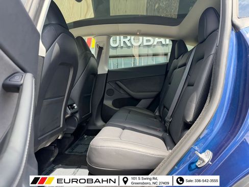 Used 2023 Tesla Model Y Performance AWD/4WD image 15