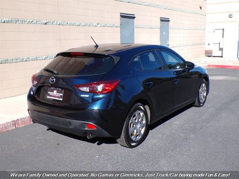 Used 2014 MAZDA MAZDA3 i Sport image 7