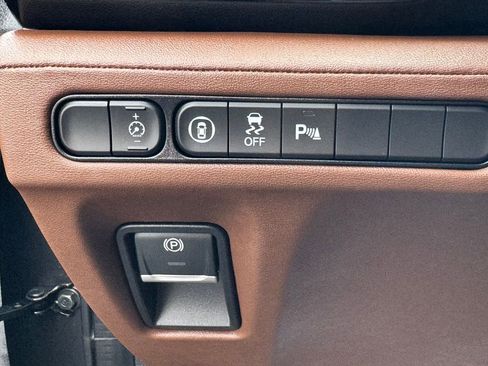 Used 2023 Acura MDX SH-AWD w/ Technology Package image 34