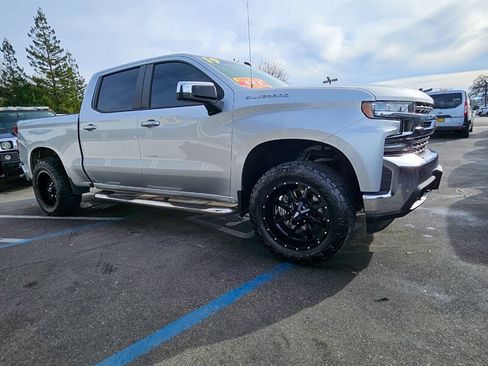 Used 2019 Chevrolet Silverado 1500 LT w/ All-Star Edition image 9