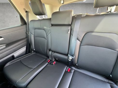 New 2026 Nissan Pathfinder SL image 22