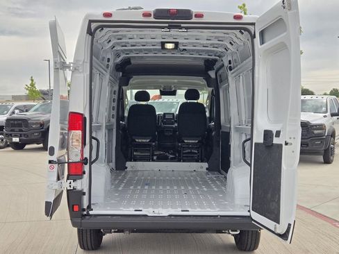 New 2026 RAM ProMaster 2500 w/ Convenience Group FWD image 10