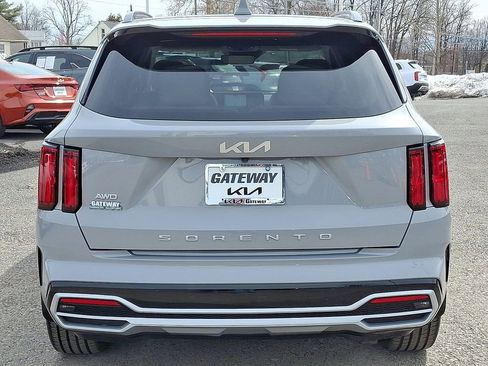 Certified 2022 Kia Sorento SX image 6
