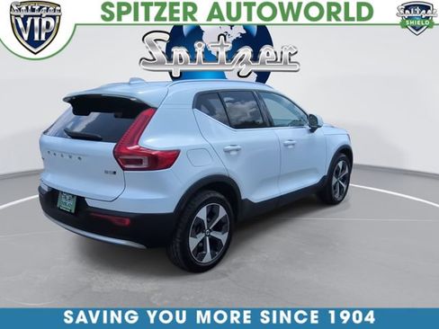 Used 2024 Volvo XC40 B5 Core AWD/4WD image 9