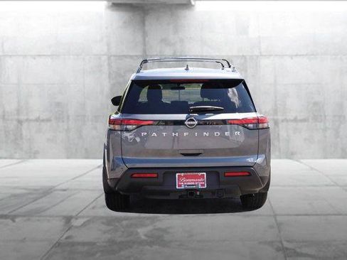 Used 2025 Nissan Pathfinder SV w/ SV Premium Package FWD image 6
