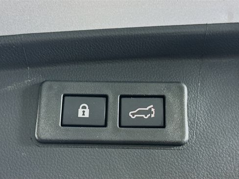 Used 2025 Subaru Outback Onyx Edition AWD/4WD image 29