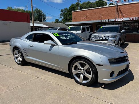 Used 2012 Chevrolet Camaro SS RWD image 4