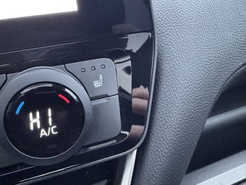 Certified 2025 Toyota Grand Highlander XLE image 17