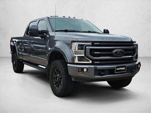 Used 2021 Ford F250 Platinum w/ Tremor Off-Road Package AWD/4WD image 3