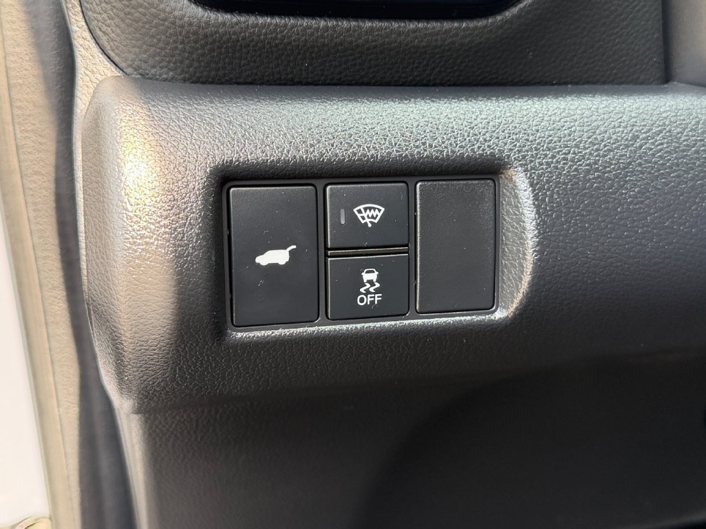 Used 2025 Honda Pilot TrailSport image 29