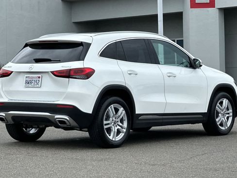 Used 2021 Mercedes-Benz GLA 250 4MATIC image 2