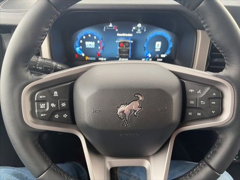 New 2025 Ford Bronco Outer Banks image 21