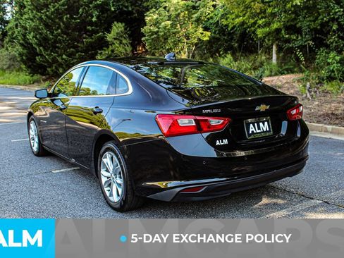 Used 2025 Chevrolet Malibu LT FWD image 3