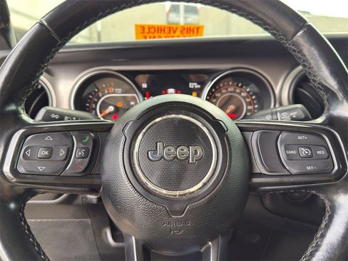 Used 2021 Jeep Gladiator Sport image 21