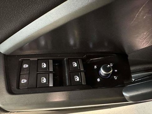 Used 2024 Audi Q3 2.0T Premium image 21