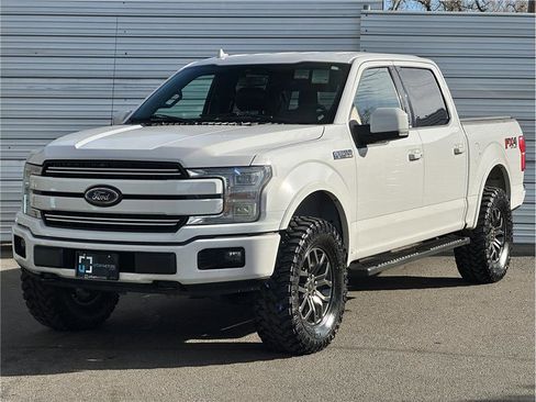 Used 2018 Ford F150 Lariat w/ Equipment Group 502A Luxury image 6