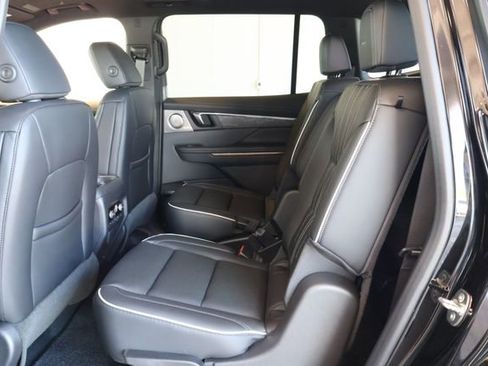 New 2026 Buick Enclave Avenir w/ Super Cruise Package image 16