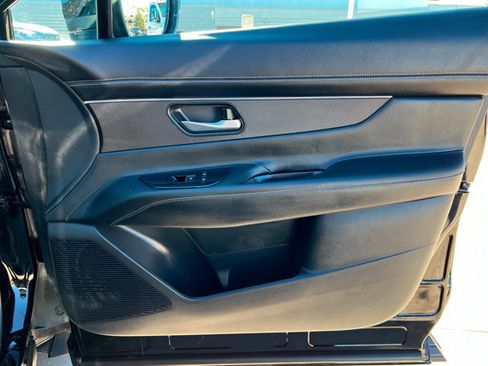 Used 2025 Nissan Murano SV image 23