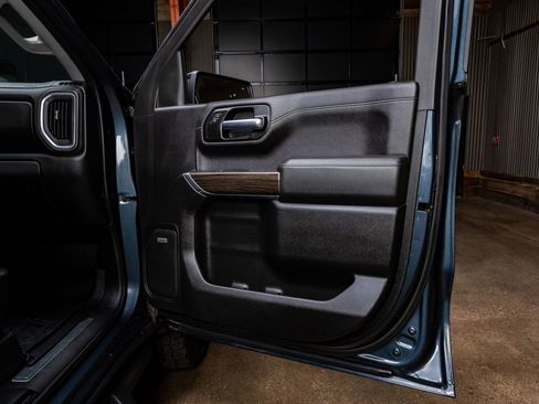 Used 2019 Chevrolet Silverado 1500 LT Trail Boss image 37