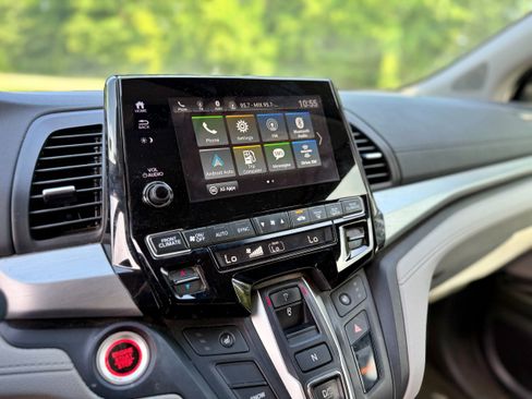 Used 2019 Honda Odyssey EX image 15