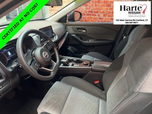 Used 2023 Nissan Rogue SV image 8