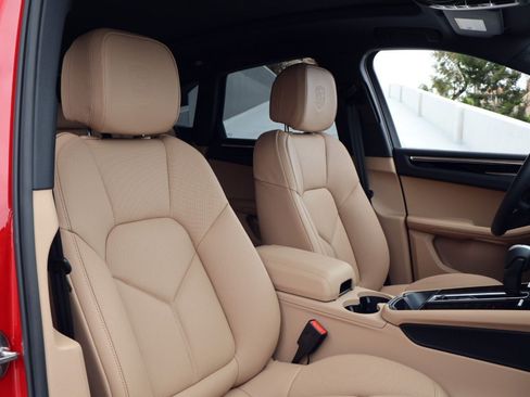 New 2026 Porsche Macan S AWD/4WD image 24