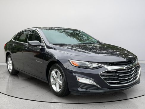 Used 2022 Chevrolet Malibu LS w/ LPO, Convenience Package 2 FWD image 1