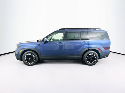 Used 2025 Hyundai Santa Fe SEL FWD image 4