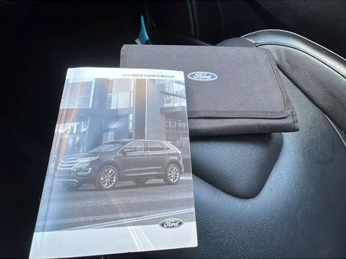 Used 2016 Ford Edge Titanium AWD/4WD image 24