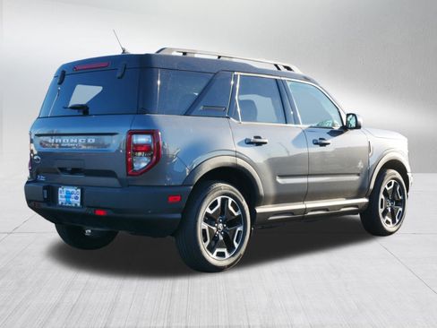 Used 2023 Ford Bronco Sport Outer Banks w/ Tech Package image 7