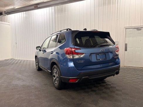 Used 2024 Subaru Forester Premium image 3