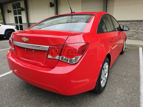 Used 2014 Chevrolet Cruze LS FWD image 5