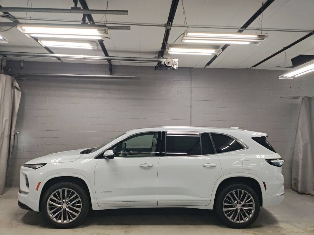 New 2026 Buick Enclave Avenir w/ Super Cruise Package AWD/4WD image 17