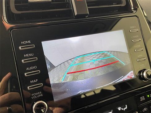 Used 2020 Toyota Prius XLE image 9