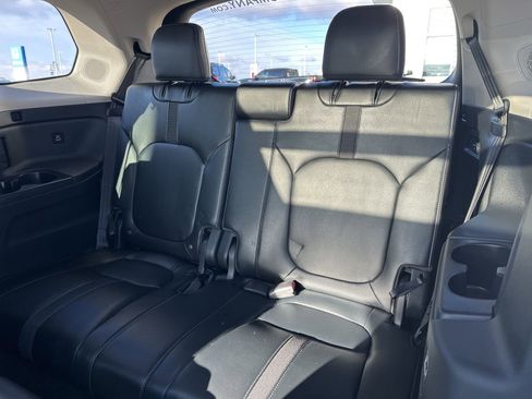 Used 2023 Honda Pilot Touring image 21