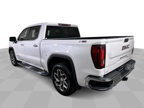 Used 2022 GMC Sierra 1500 SLT AWD/4WD image 6