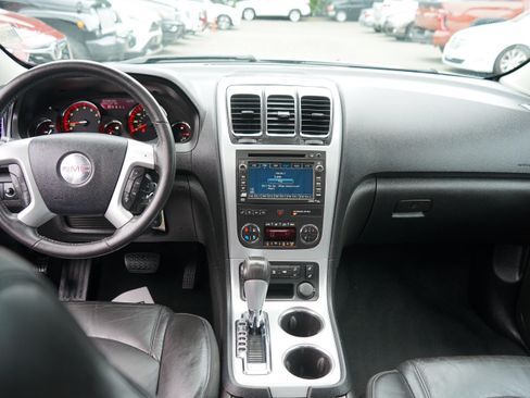 Used 2011 GMC Acadia SLT AWD/4WD image 18