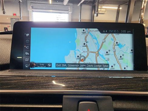 Used 2017 BMW 340i Gran Turismo xDrive image 17