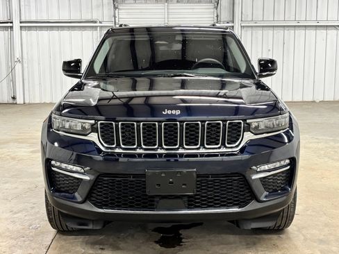 Used 2023 Jeep Grand Cherokee Limited RWD image 2