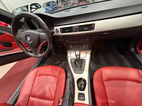 Used 2007 BMW 328i Convertible image 36