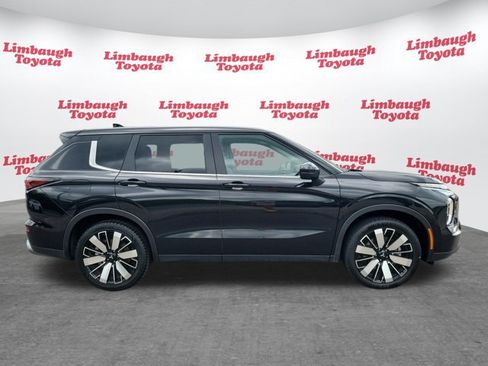 Used 2025 Mitsubishi Outlander SE AWD/4WD image 23