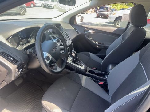 Used 2014 Ford Focus SE FWD image 11