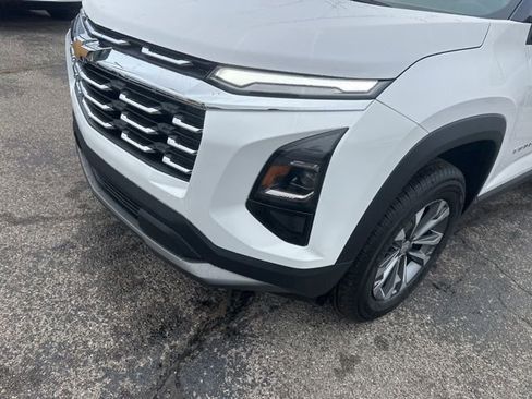 New 2026 Chevrolet Equinox LT image 9