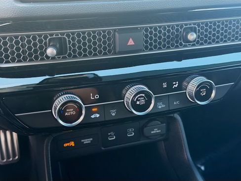 Used 2025 Honda Civic Sport image 12