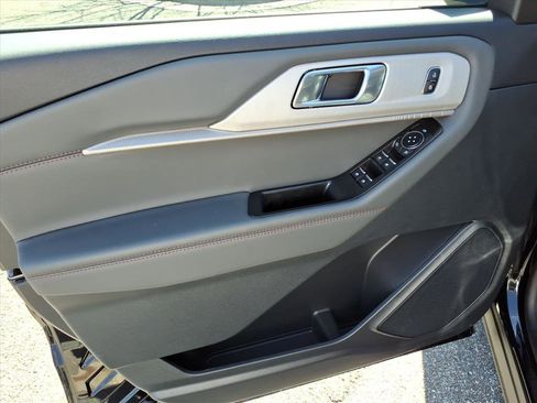 New 2026 Ford Explorer Active image 9