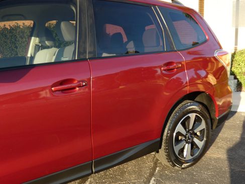 Used 2018 Subaru Forester 2.5i w/ Alloy Wheel Package image 13