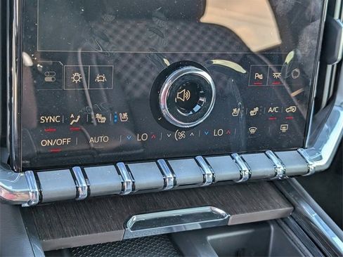 New 2026 GMC Acadia Denali w/ Super Cruise Package image 13