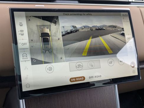 New 2025 Land Rover Range Rover Long Wheelbase SE image 13