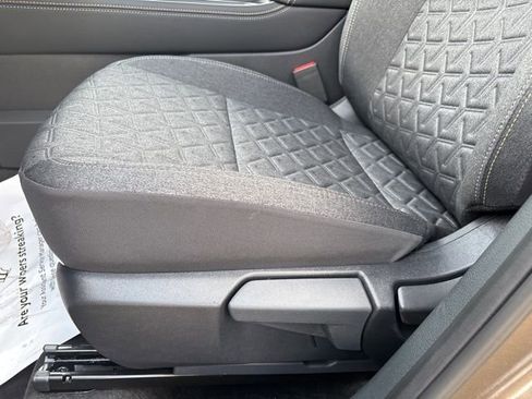 New 2025 Nissan Kicks SV image 10