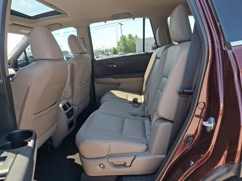 Used 2022 Honda Pilot Special Edition image 11